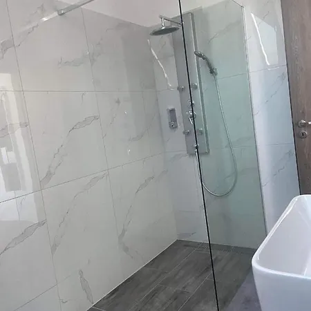 Corner 게스트하우스 4*