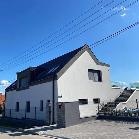 Corner 티하니