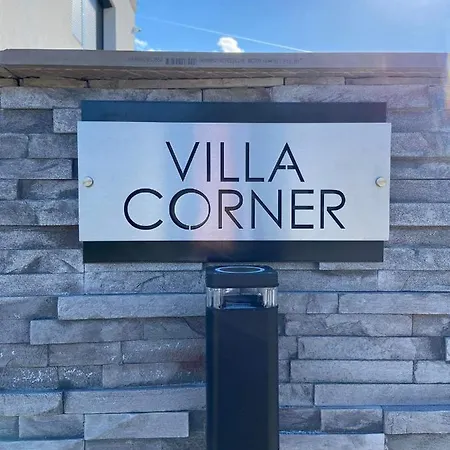 Corner Гостевой дом 4*